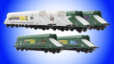 O Gauge Graffitied HIA Hoppers– Dapol