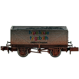 2F-071-117 N Gauge 7 Plank Hope House Charity Wagon Weathered