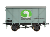 7F-066-015 O Gauge GW Van Woodgreen Animal Charity Plus Photo