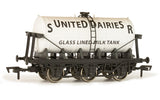 4F-031-001 OO Gauge 6 Wheel Milk Tanker SR United Dairies