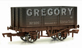 4F-072-010 OO Gauge 7 Plank Wagon Gregory 9' Wheelbase Weathered