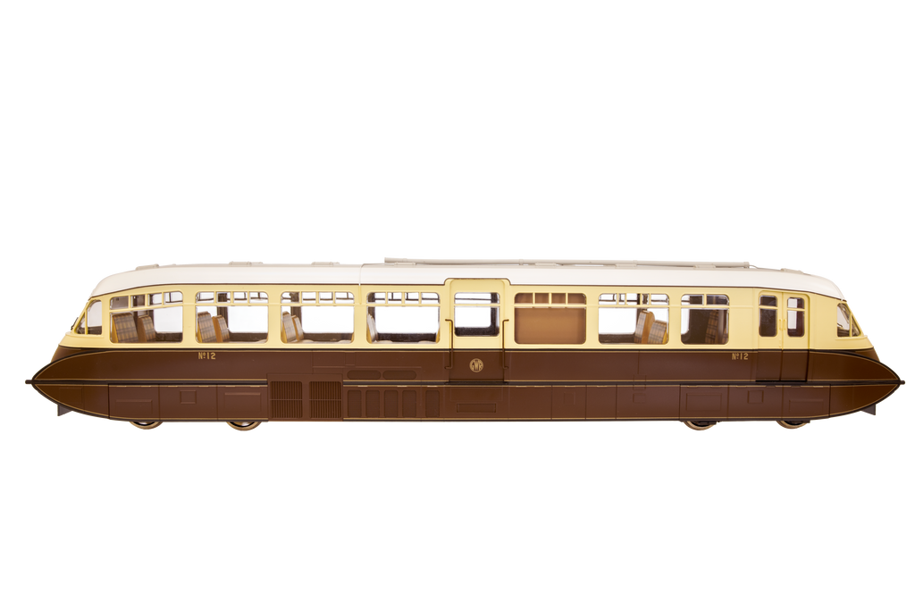 7D-011-001 O Gauge Streamlined Diesel Railcar 12 Lined Choc & Cream GWR Monogram