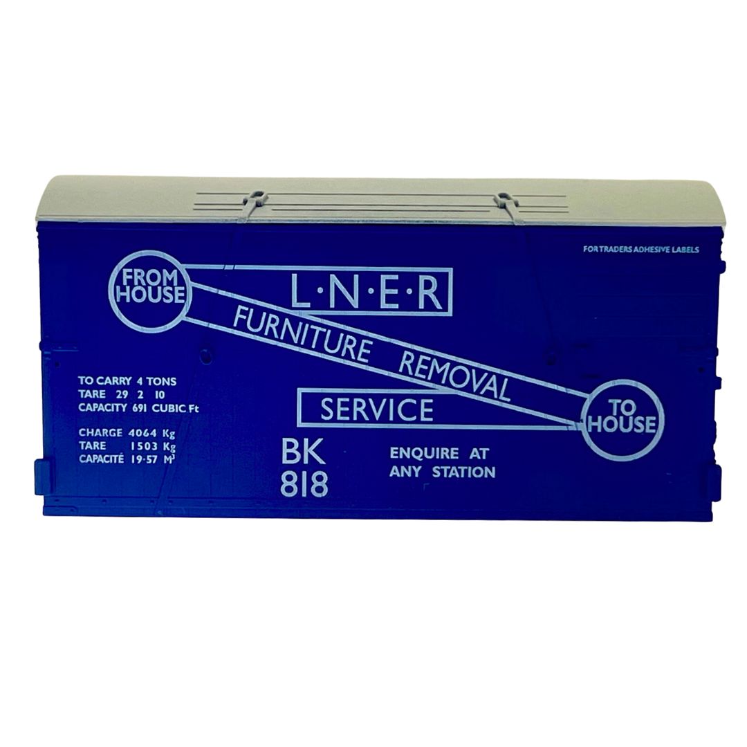 7F-037-015 O Gauge Container LNER