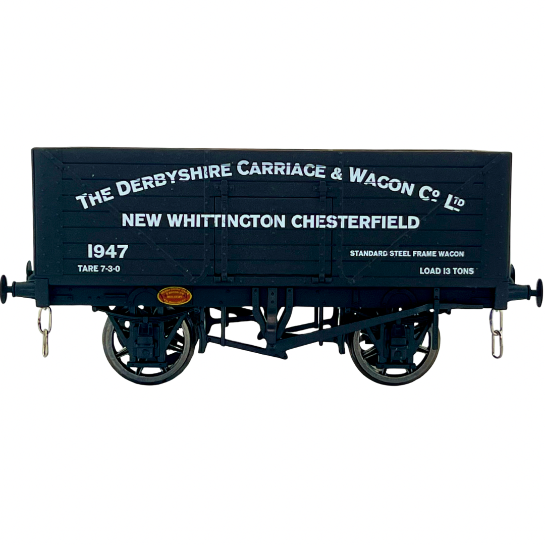 7F-080-022 O Gauge 8 Plank Derbyshire Carriage & Wagon Works 1947