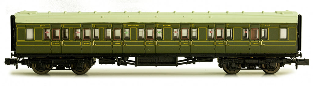 2P-012-154 N Gauge Maunsell Coach Composite Maunsell Lined Green 5140