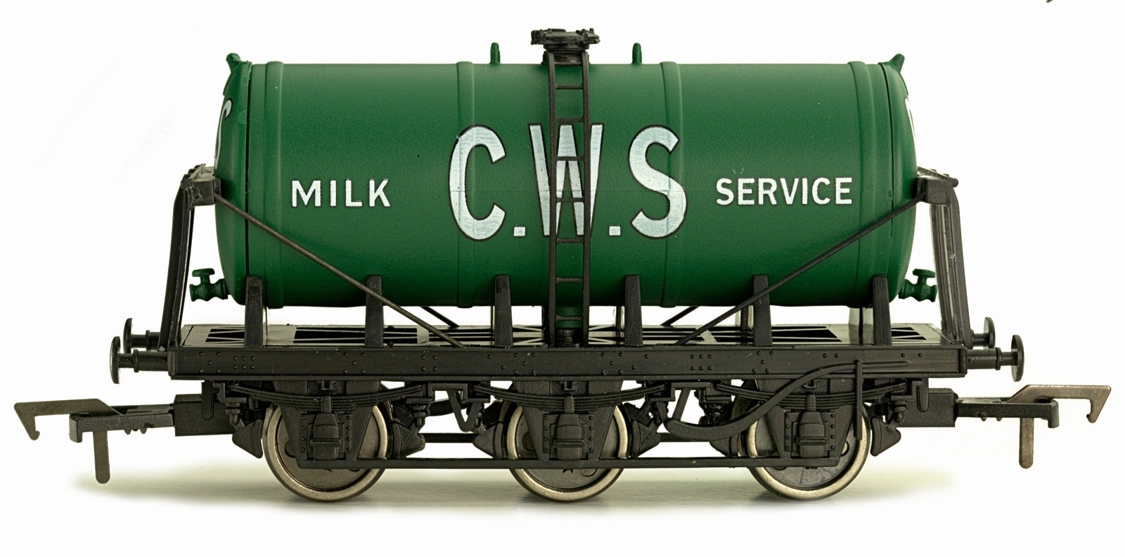 4F-031-025 OO Gauge 6 Wheel Milk Tanker CWS