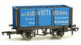4F-072-007 OO Gauge 7 Plank Wagon Richard White 9' Wheelbase